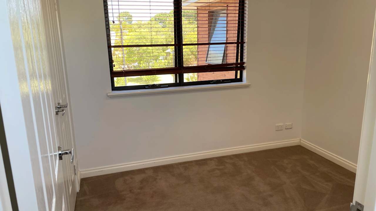 Unfurnished room in a share house