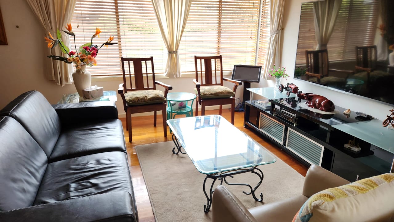 Room in a share house