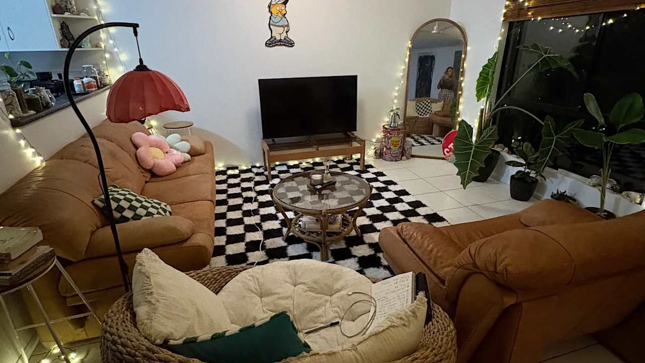 Unfurnished room in a share house