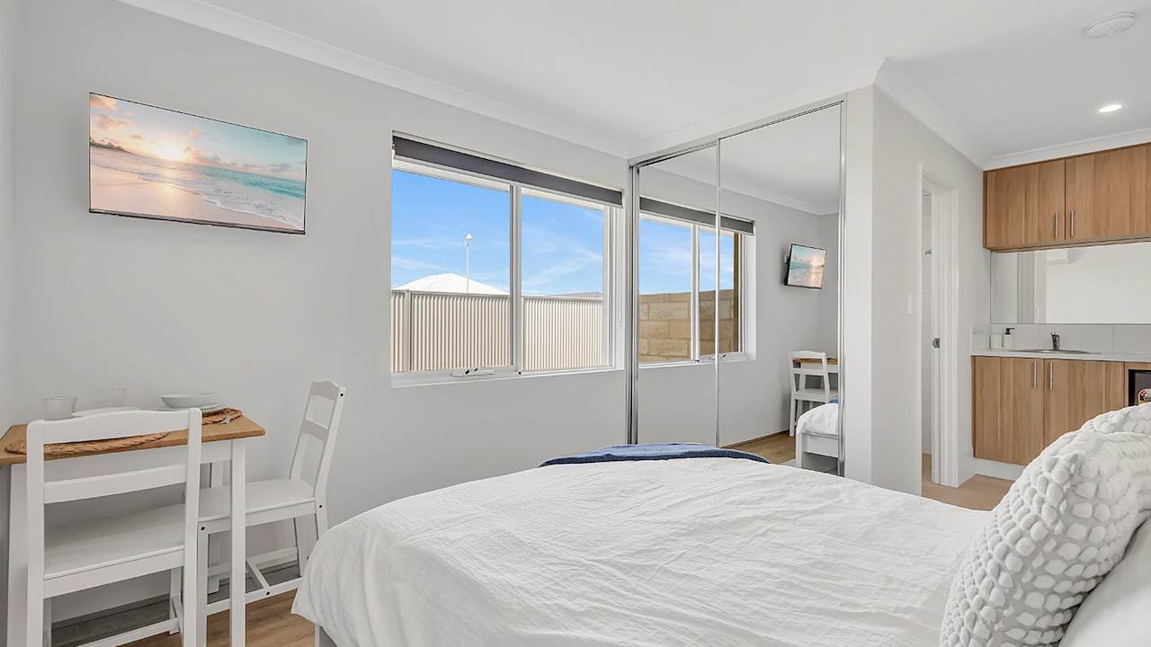 Furnished room with ensuite in a share house