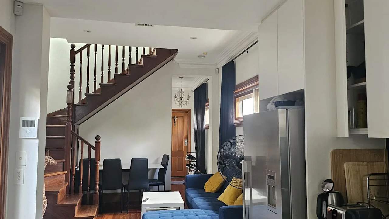 Furnished room in a flatshare