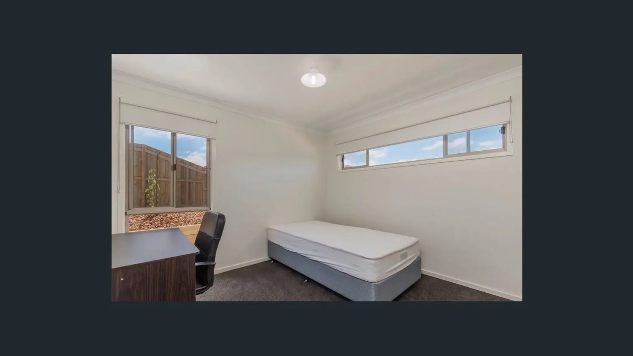 Furnished room in a share house