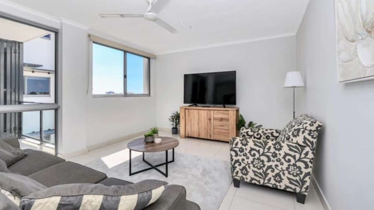 Whole property with 2 rooms for rent
