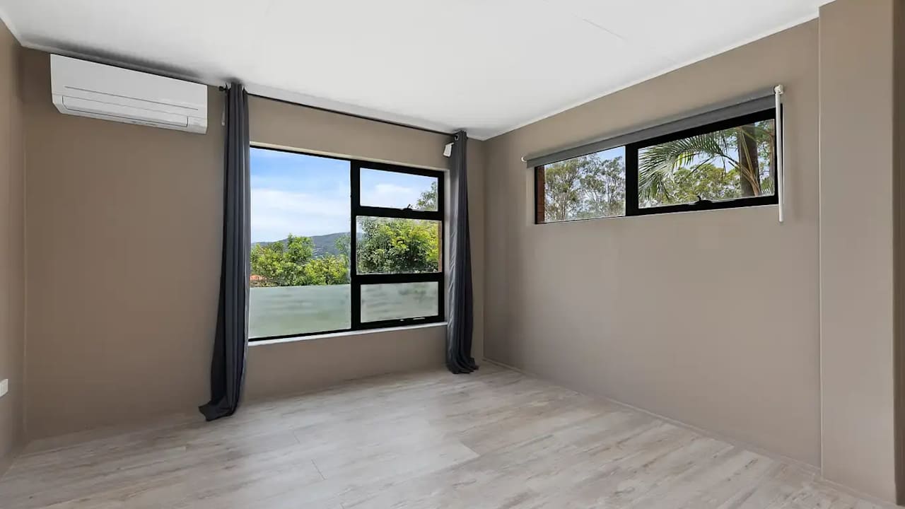 Unfurnished room in a share house