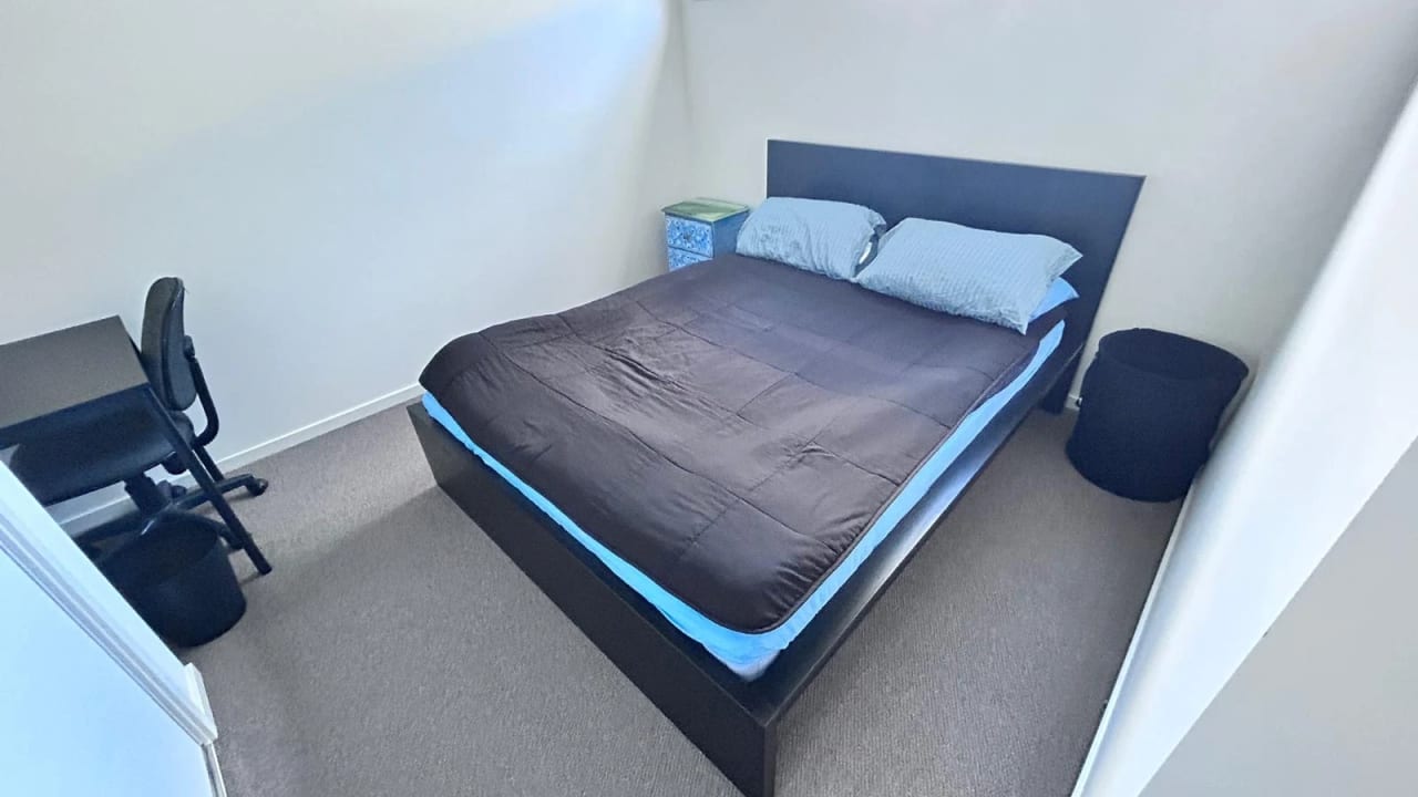 Furnished room with own bathroom