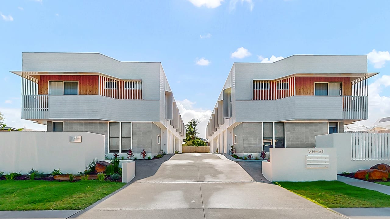 Whole property with 3 rooms for rent