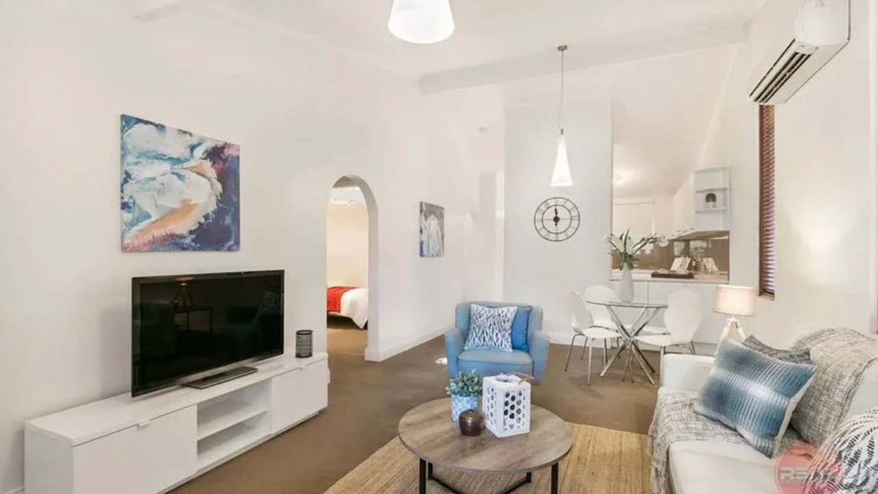 Room in a share house