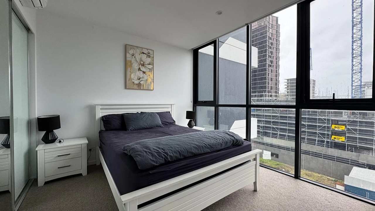 Furnished room in a share house