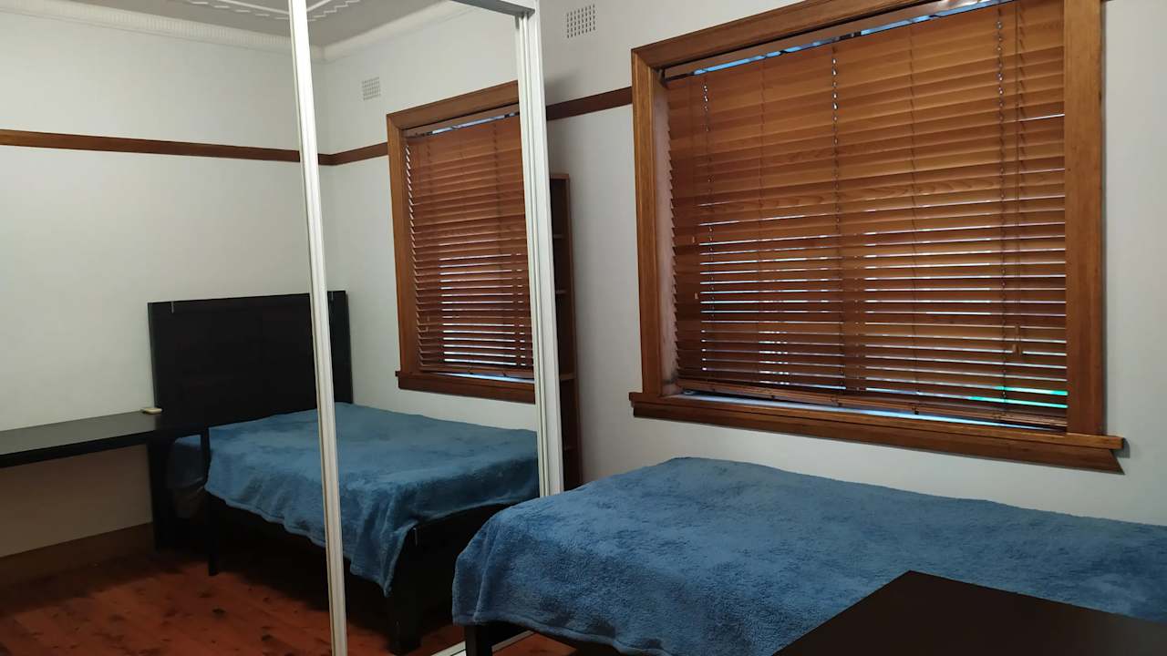 Furnished room in a share house