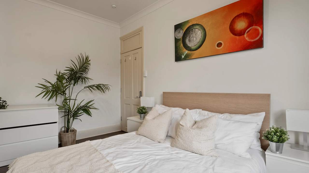 Furnished room in a share house