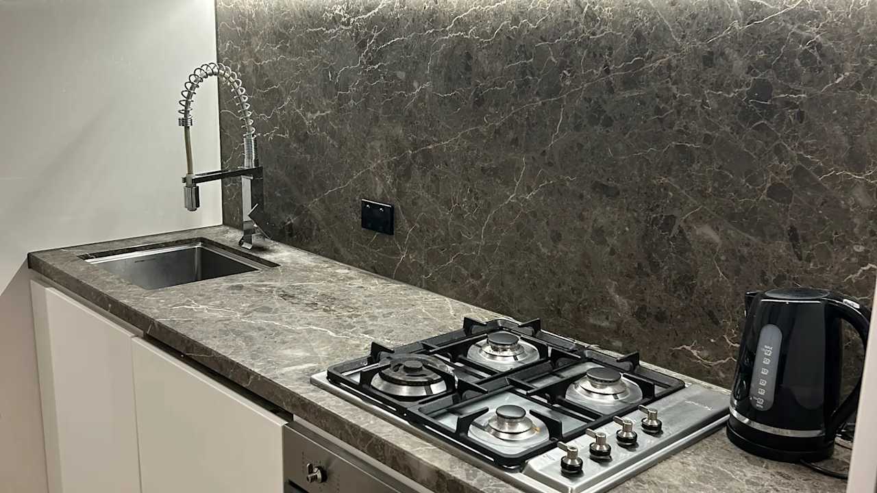 Whole property with 2 rooms for rent