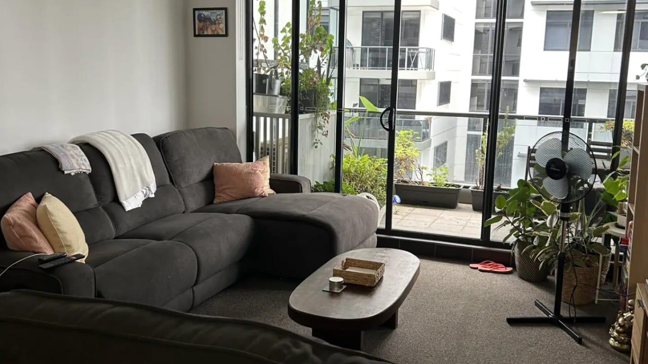 Furnished room with own bathroom