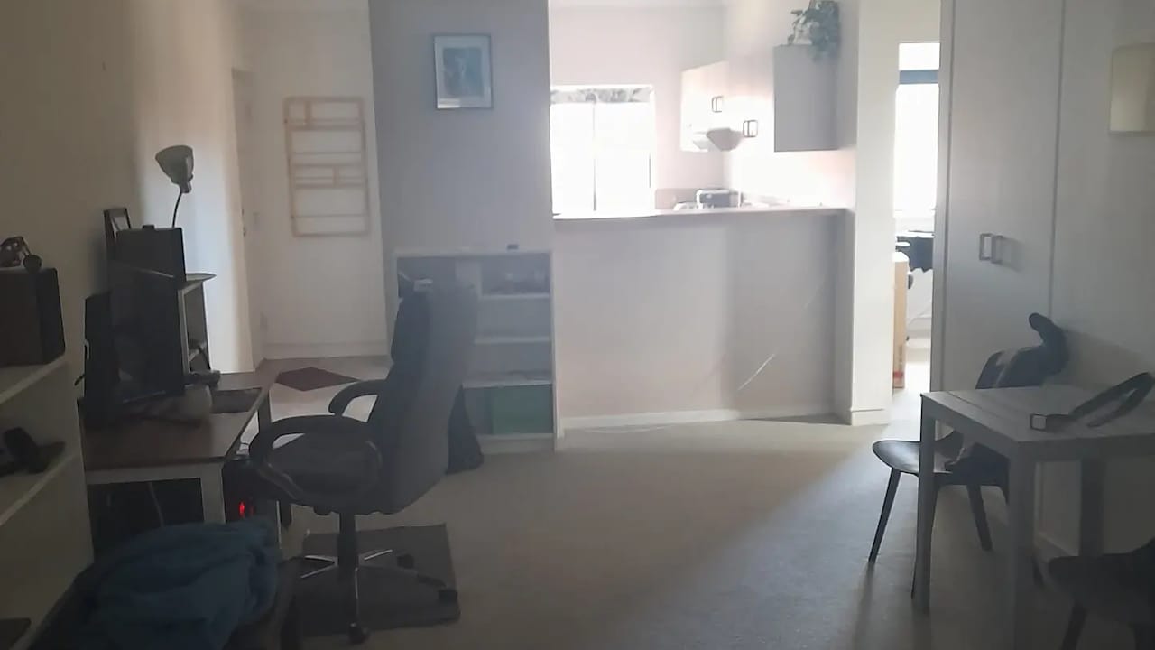 Furnished room in a flatshare