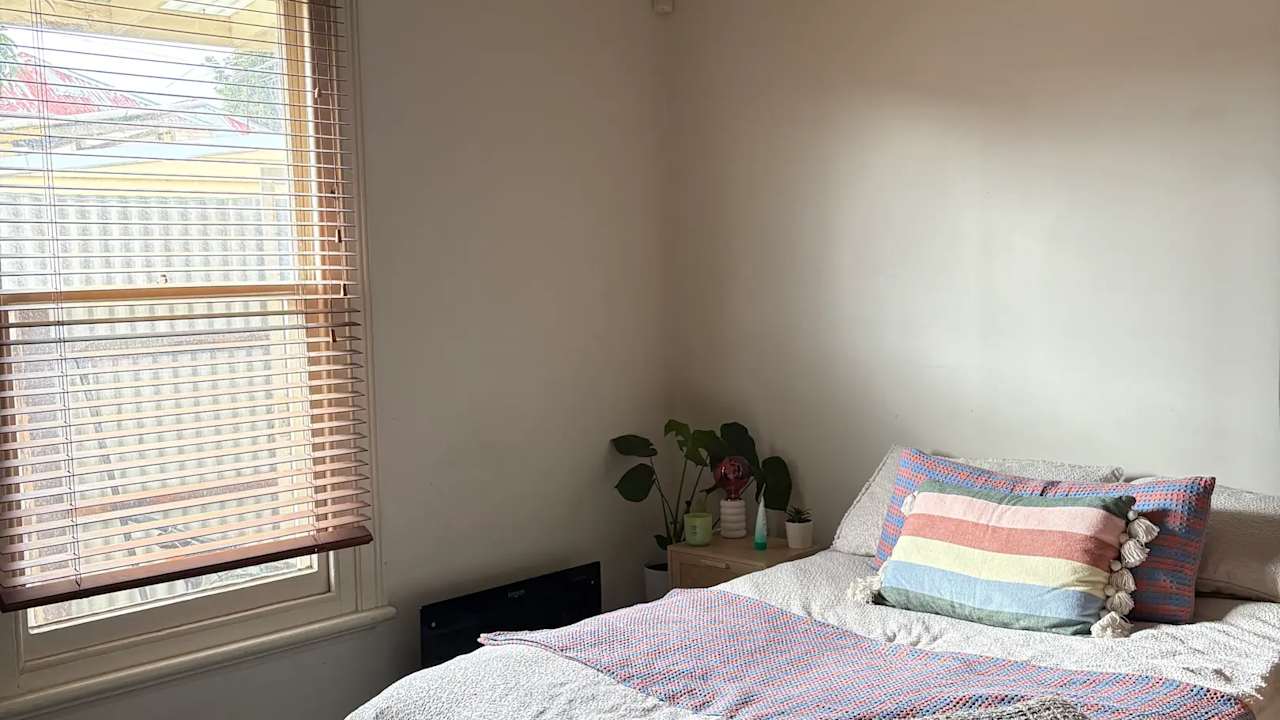 Unfurnished room in a share house
