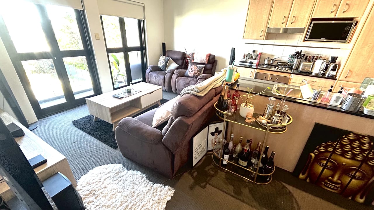Furnished room with own bathroom