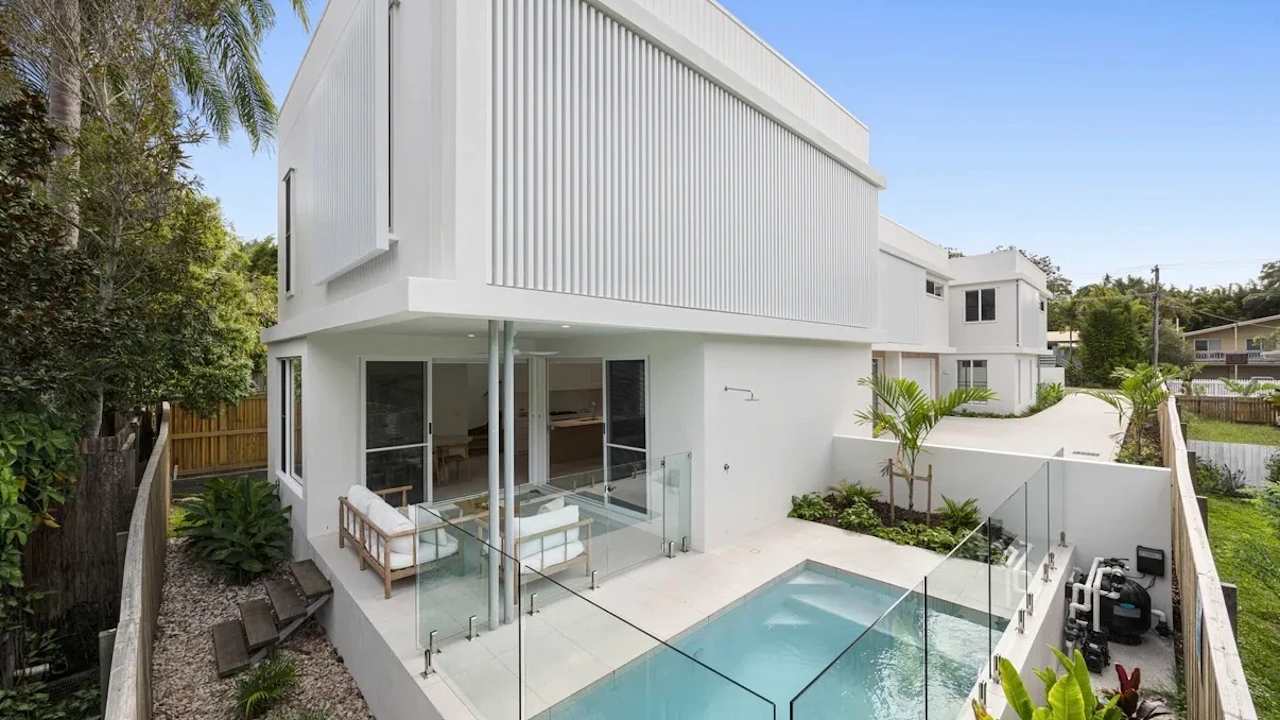 Unfurnished room with own bathroom
