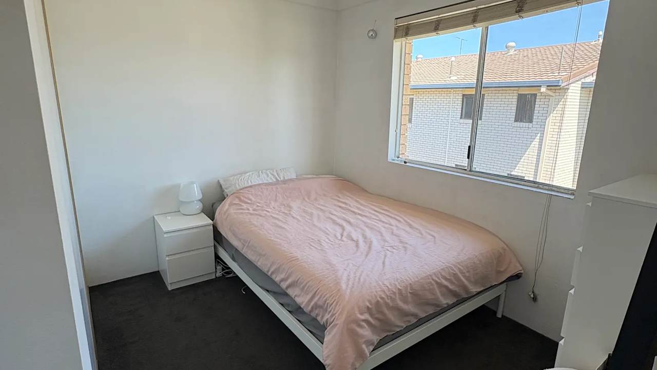 Unfurnished room with own bathroom