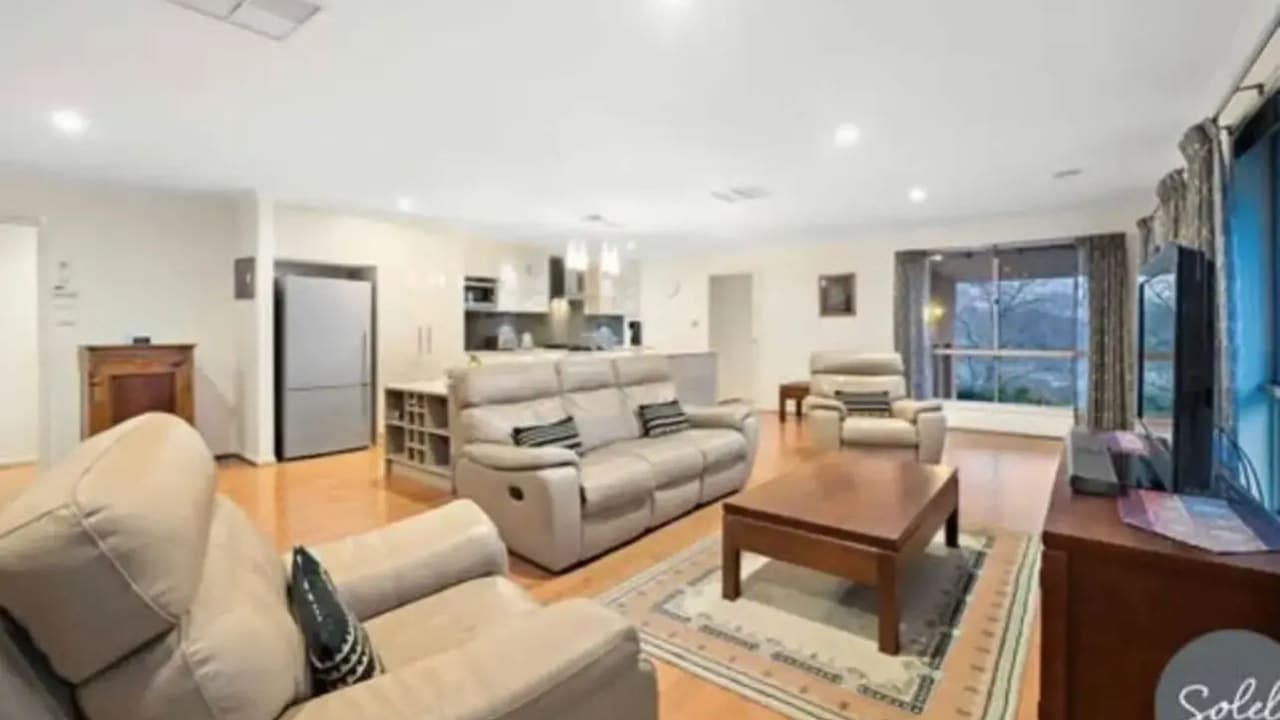 Room in a share house