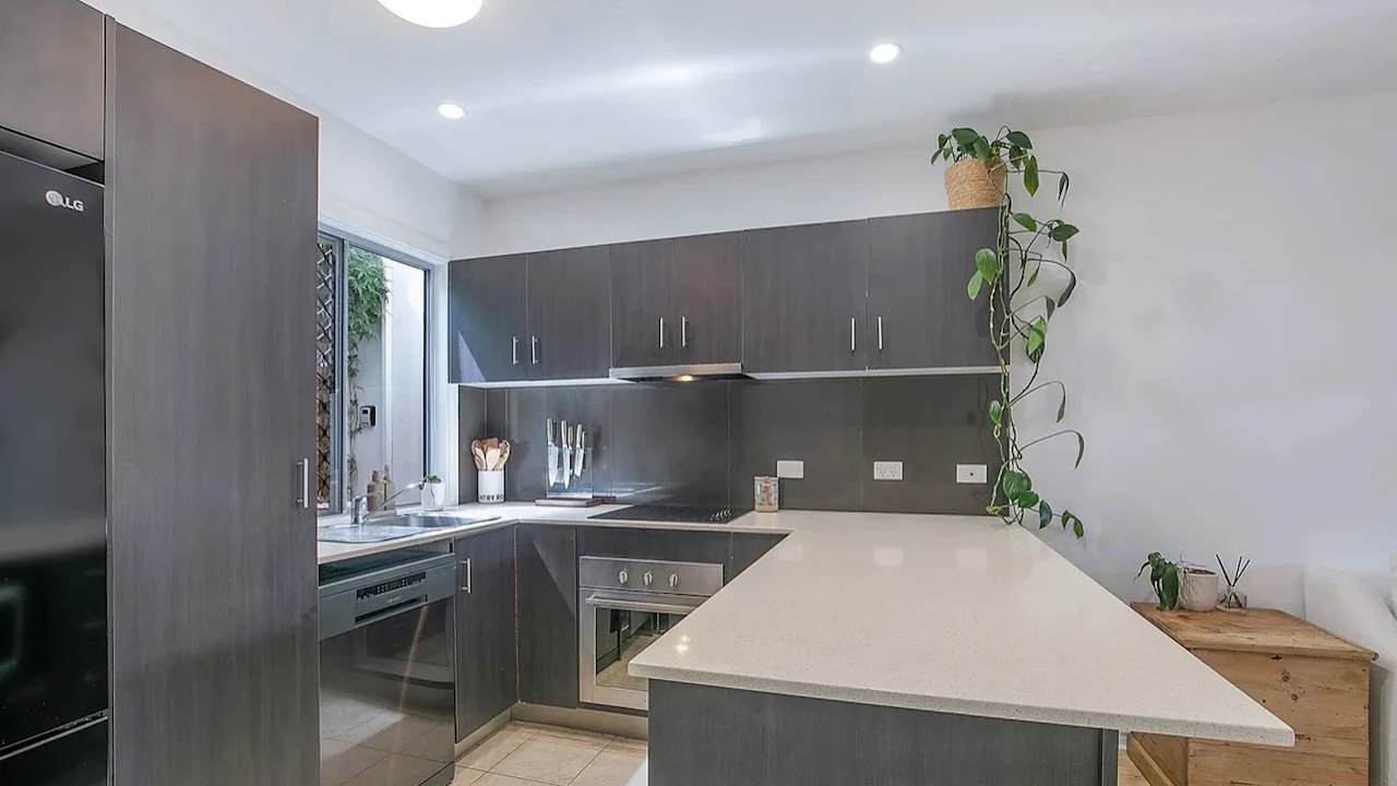 Unfurnished room with own bathroom