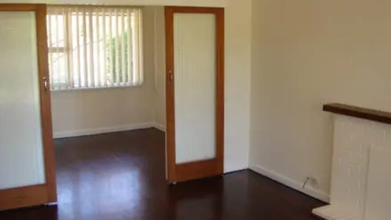 Room in a share house