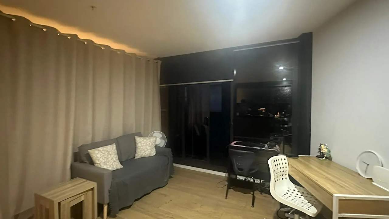 Furnished room with ensuite in a flatshare