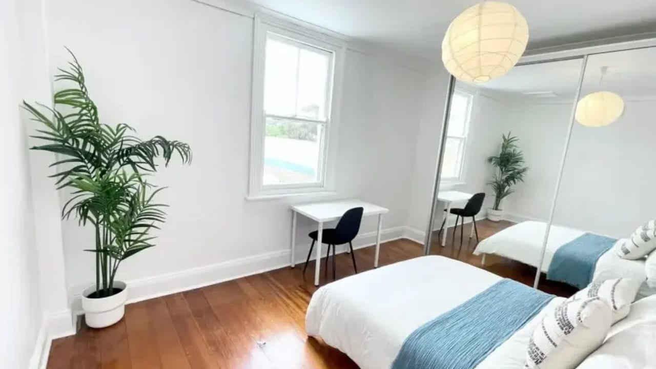 Whole property with 2 rooms for rent