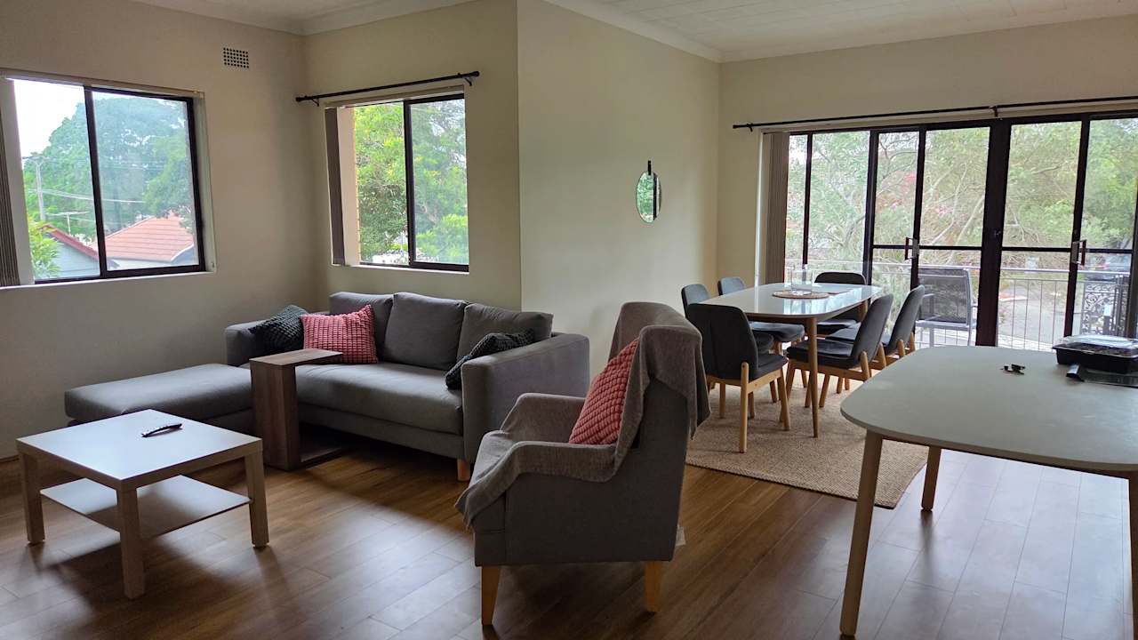 Furnished room in a share house