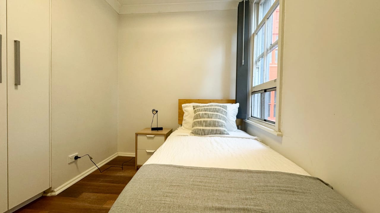 Furnished room in a share house