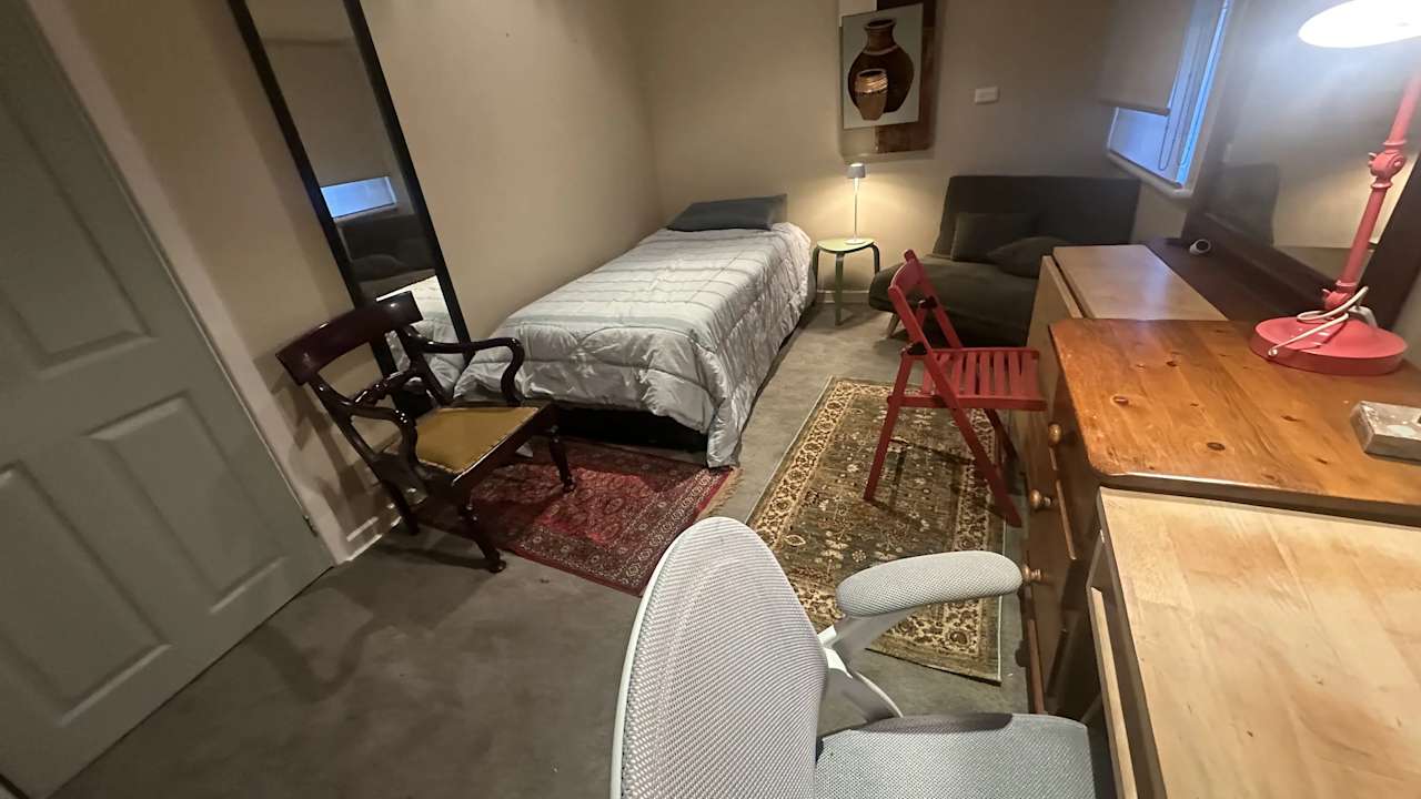 Furnished room with own bathroom