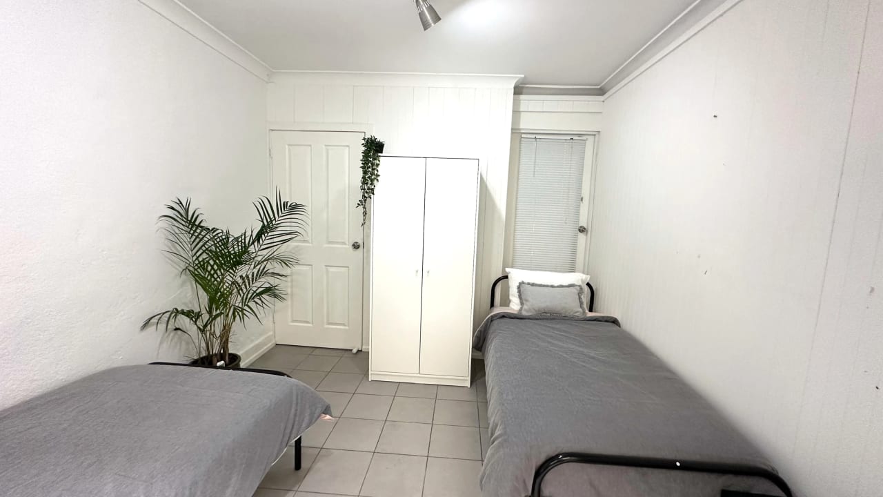 Furnished room in a share house
