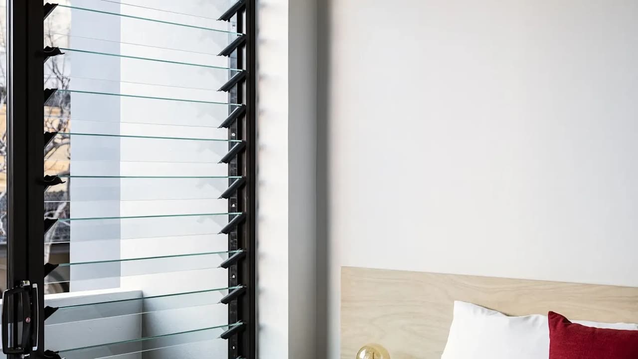 Furnished room studio flat for rent