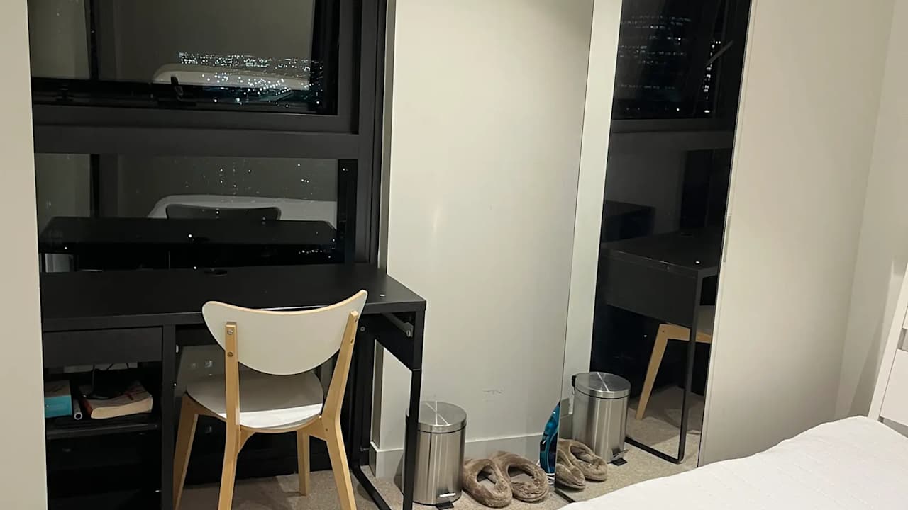 Furnished room in a flatshare