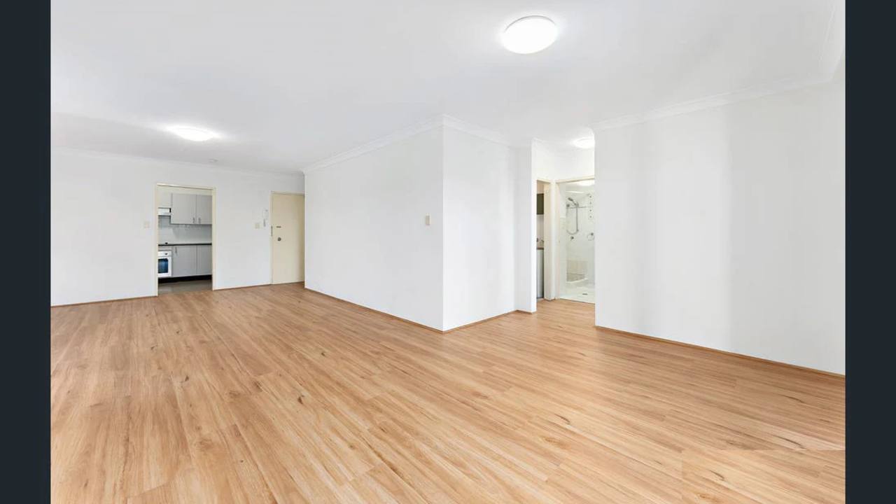 Whole property with 2 rooms for rent