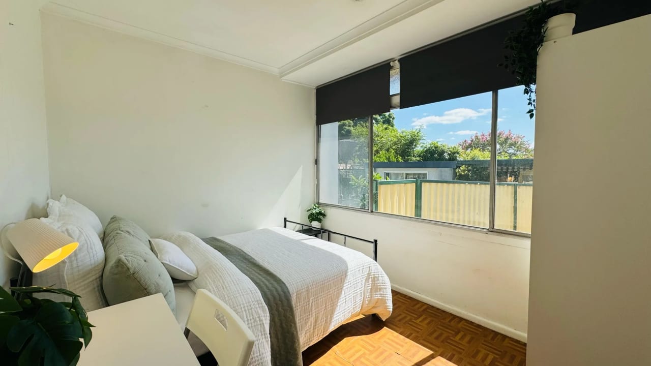 Furnished room in a share house