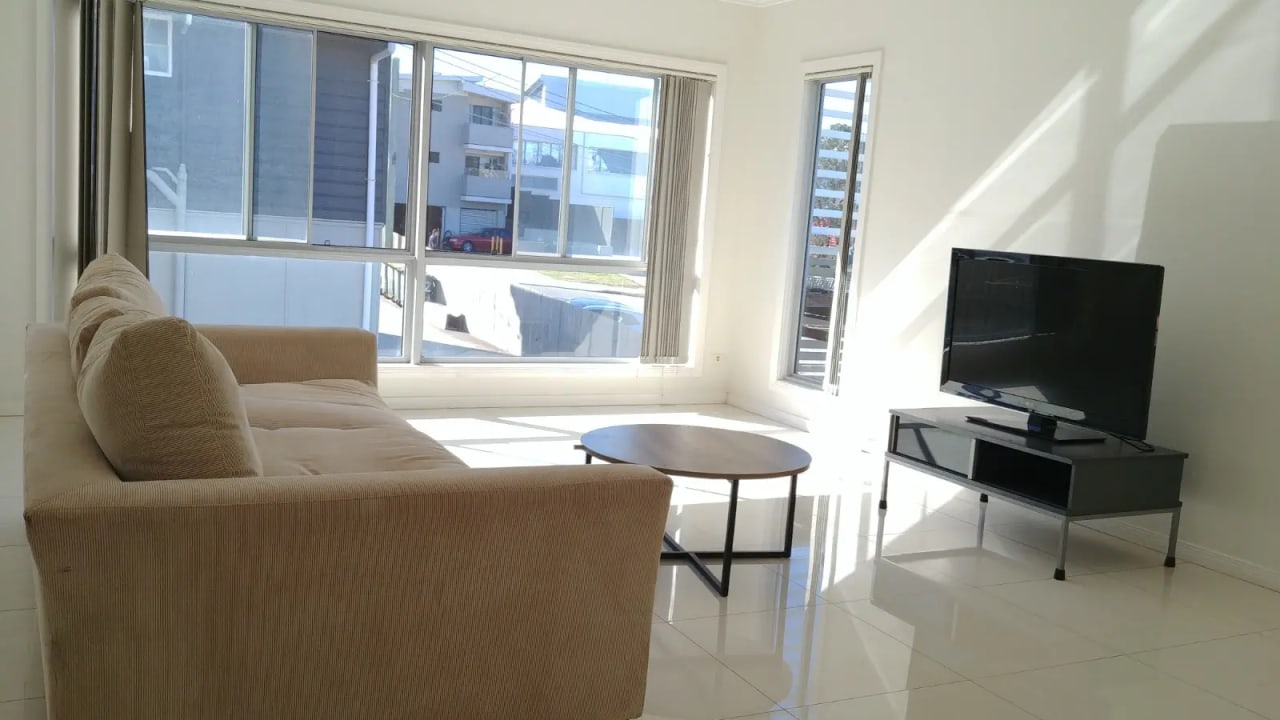 Furnished room in a flatshare