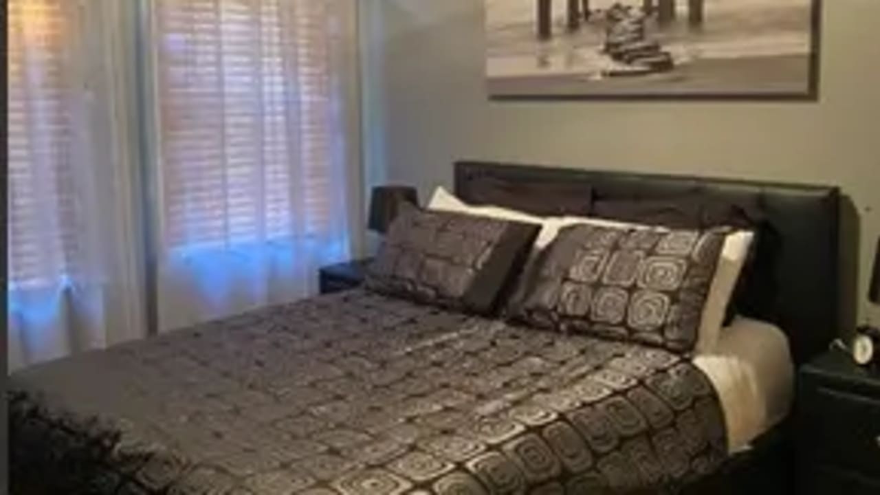 Furnished room in a share house