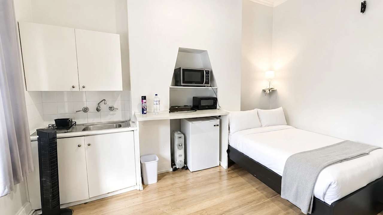 Furnished room in a share house