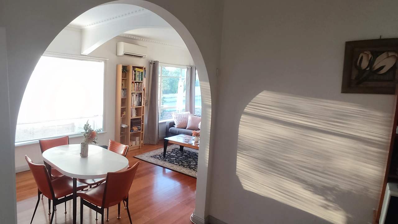 Room in a share house