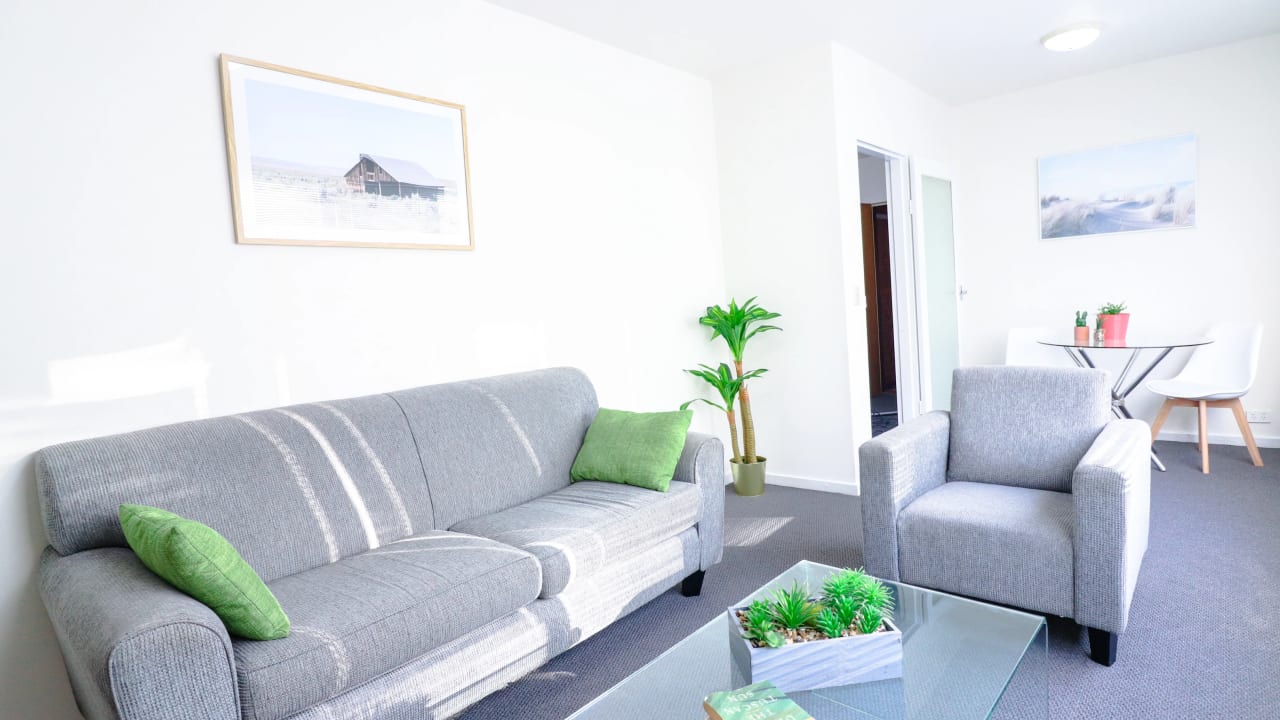 Whole property with 2 rooms for rent