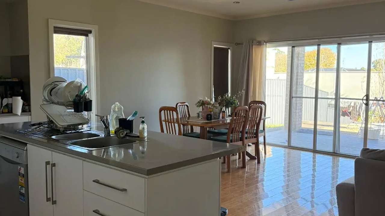 Room with ensuite in a share house