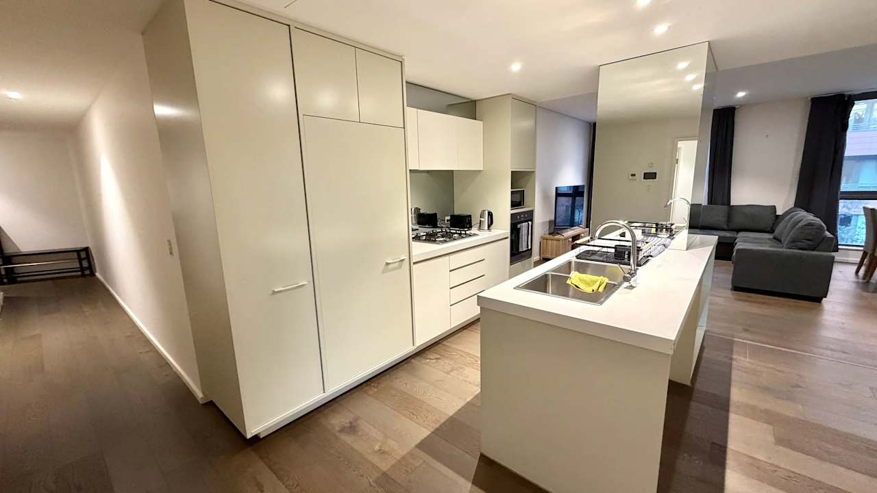 Furnished room in a flatshare