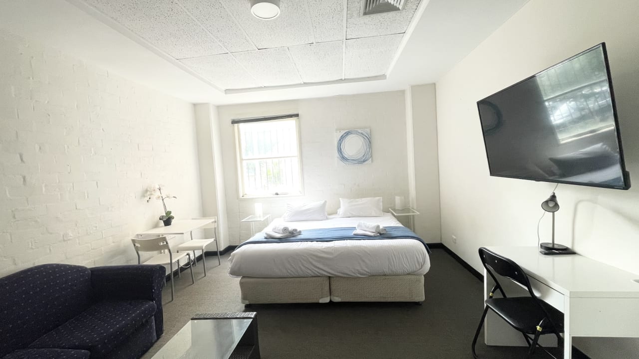 Furnished room studio flat for rent