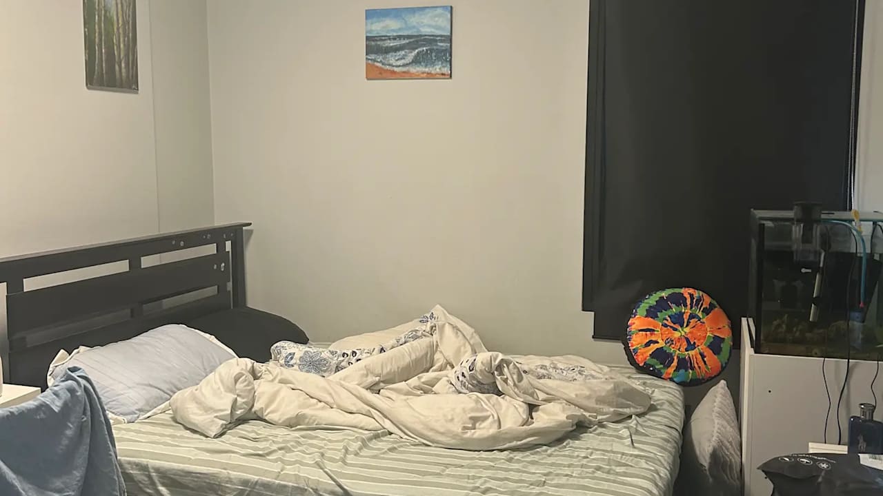 Unfurnished room with own bathroom