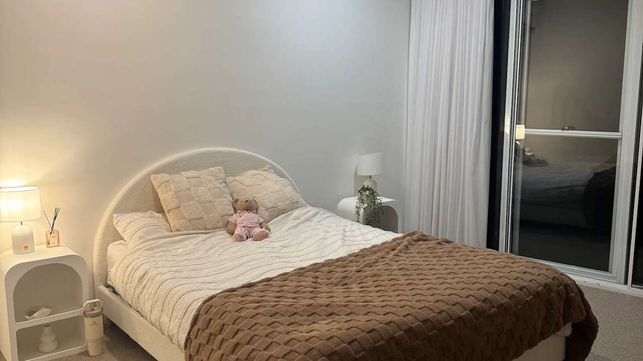 Furnished room with ensuite in a share house
