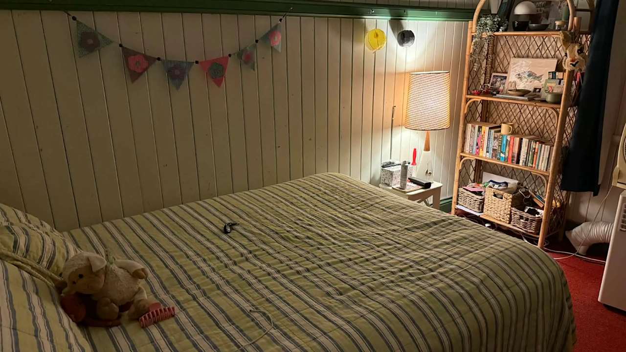 Unfurnished room in a share house