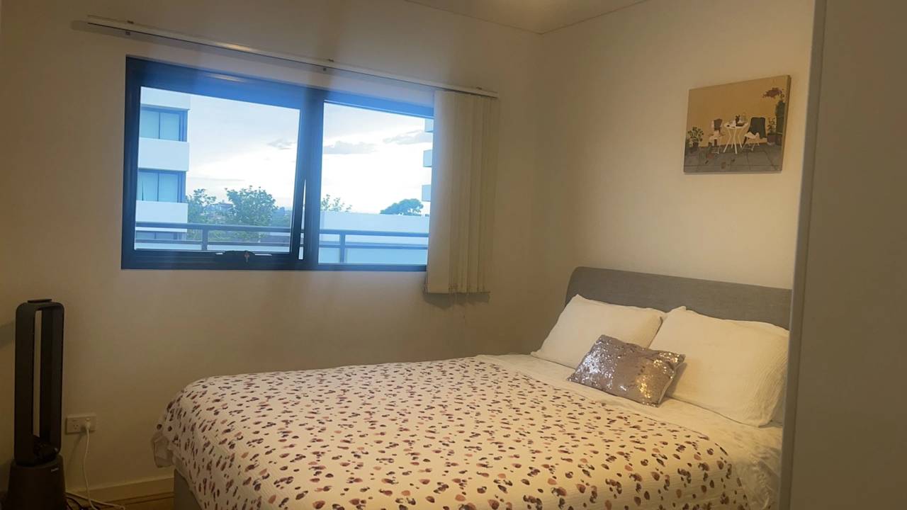 Furnished room in a flatshare