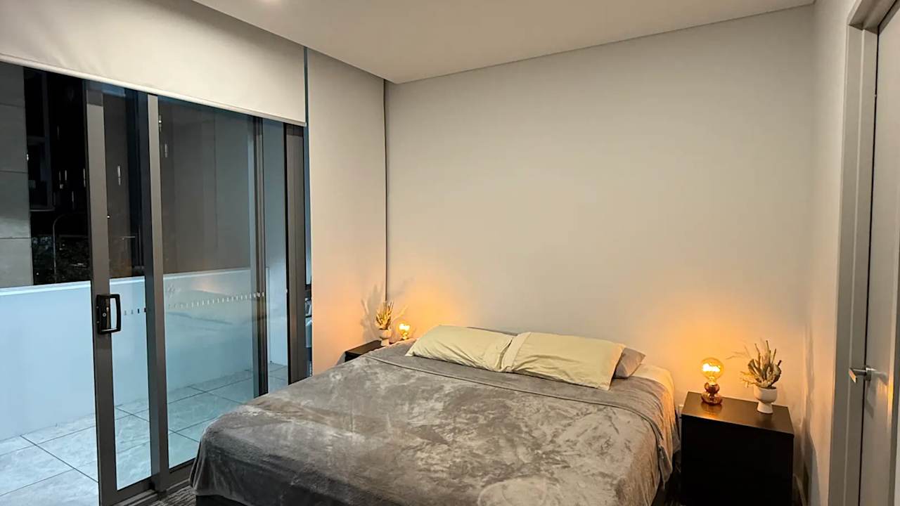Furnished room with ensuite in a flatshare