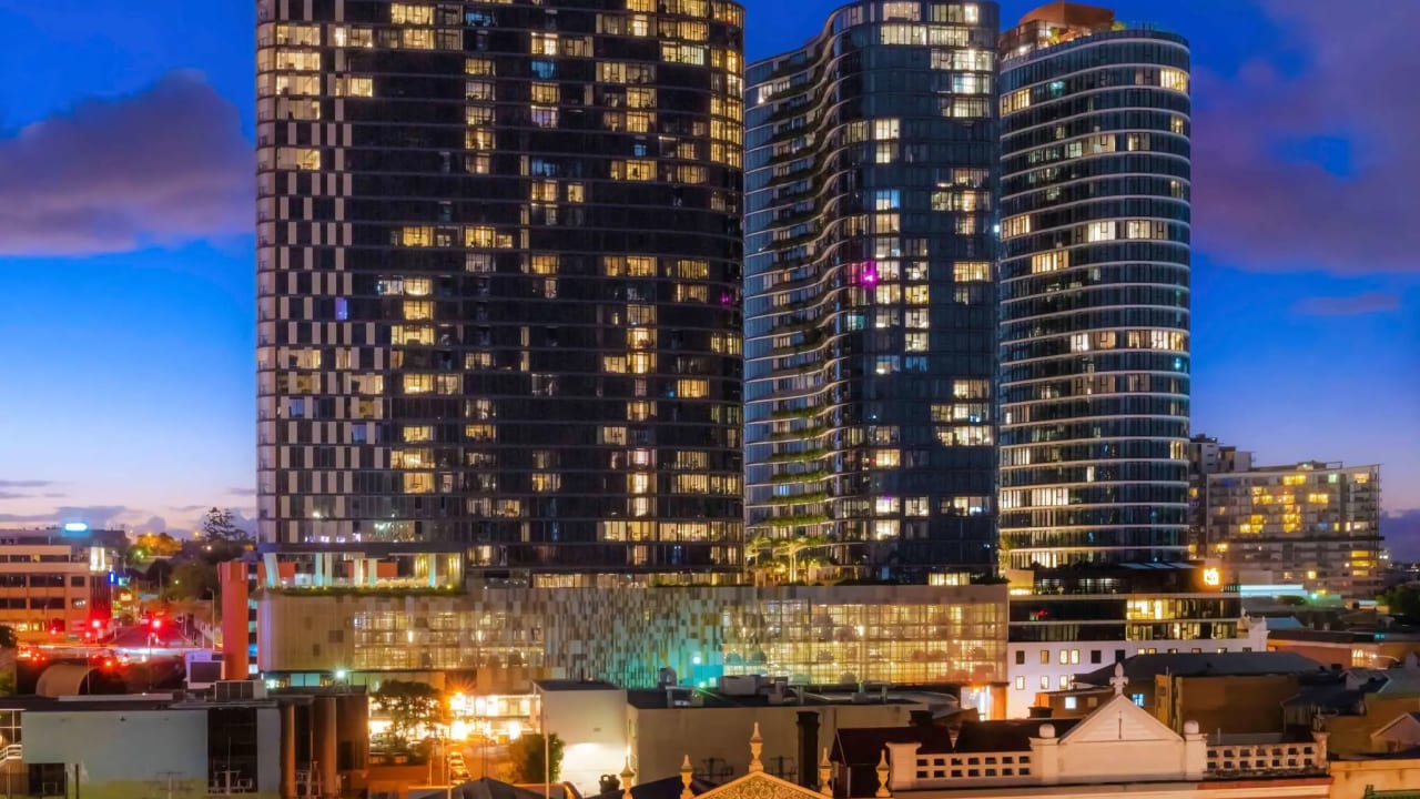 Furnished room with ensuite in a flatshare