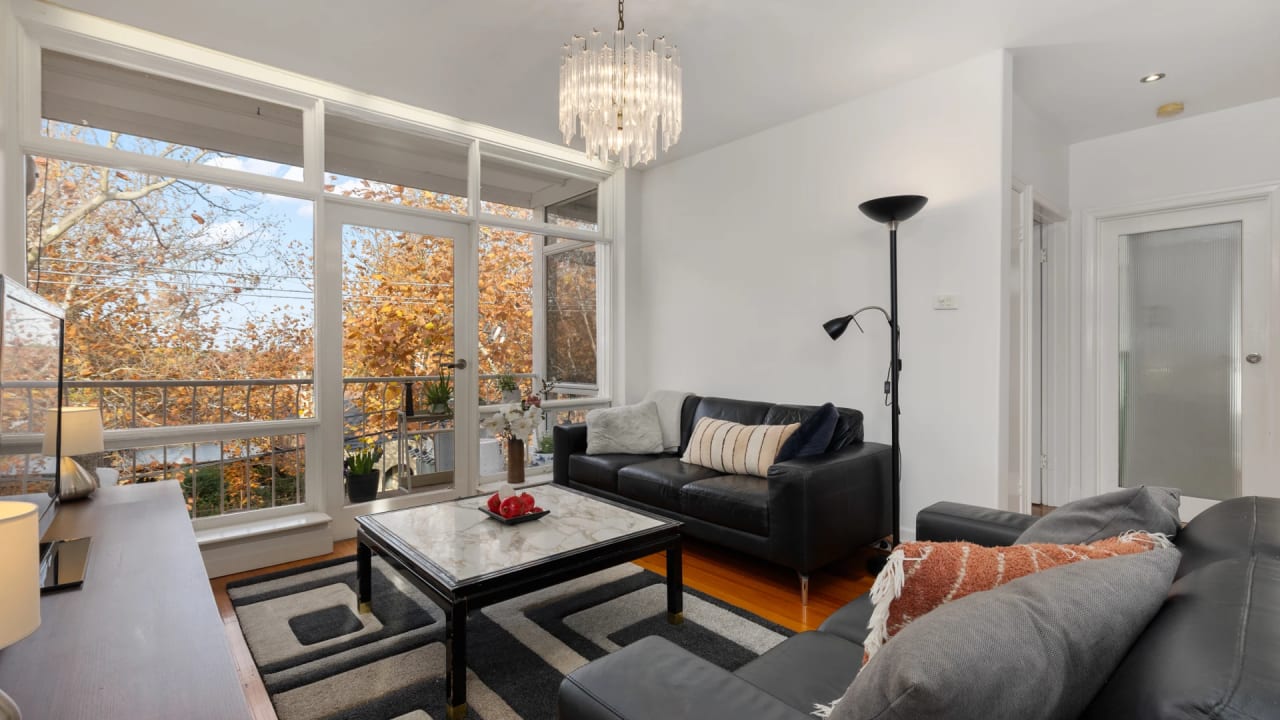 Whole property with 3 rooms for rent