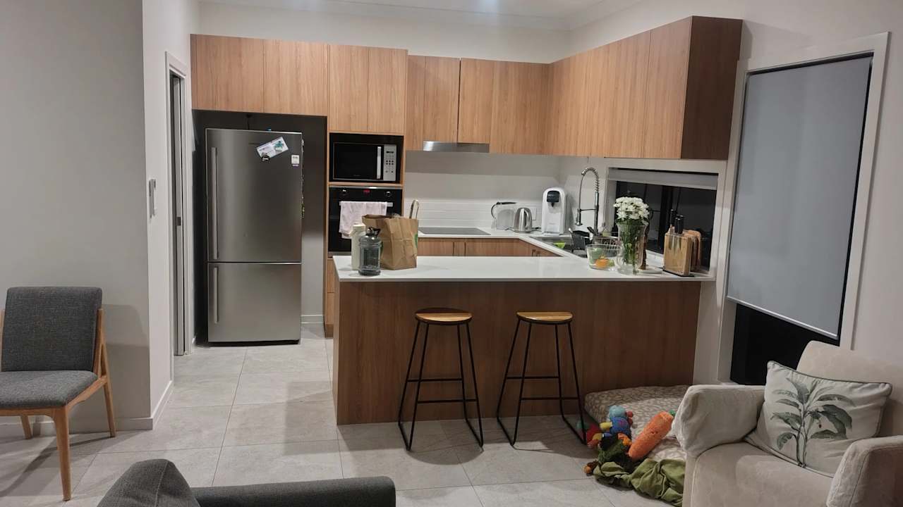 Room in a share house